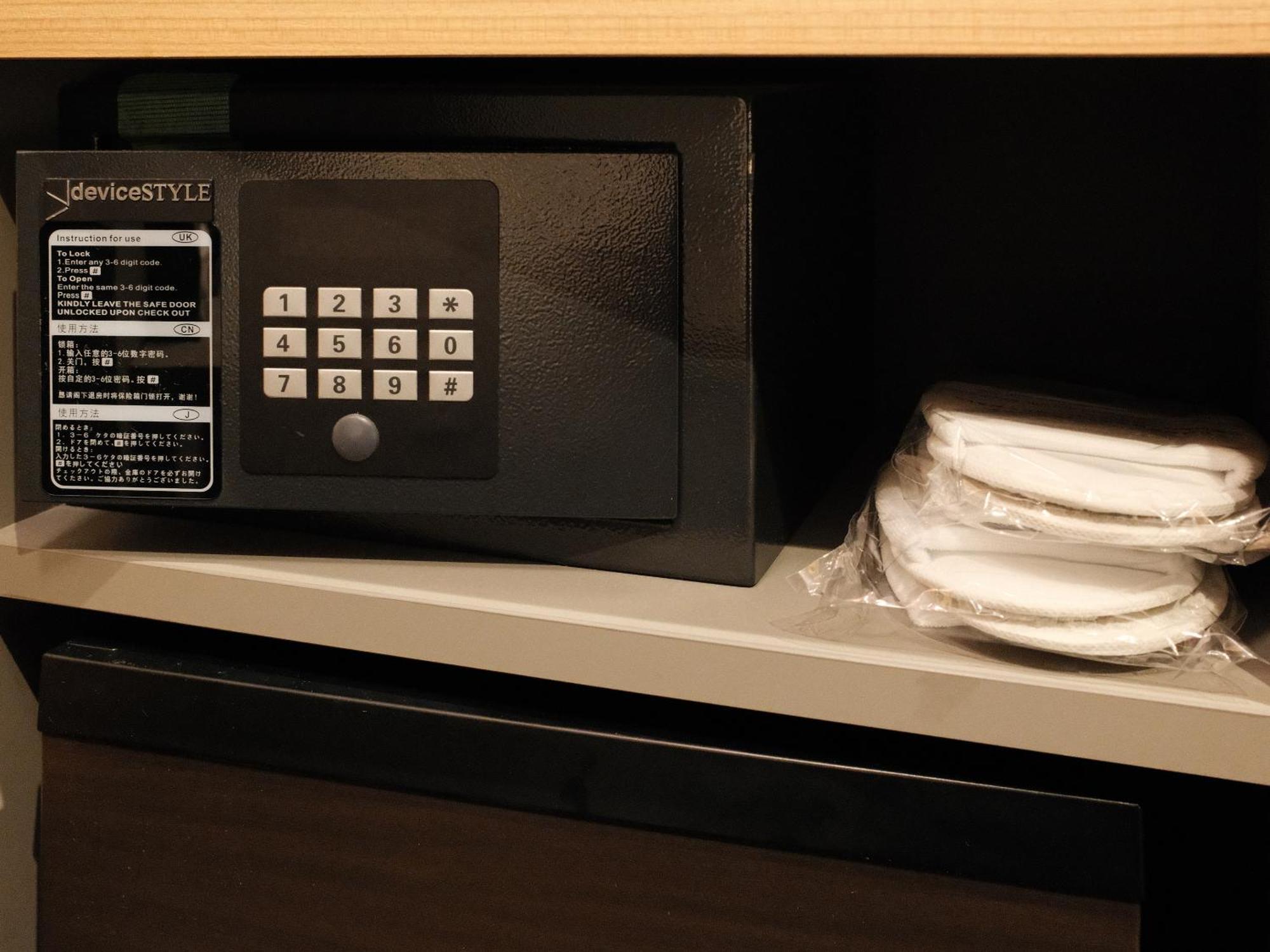 Travelodge Kyoto Shijo Omiya Buitenkant foto